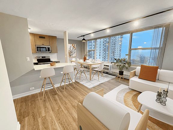 2nd image of 6402 N Sheridan Rd #15-1201