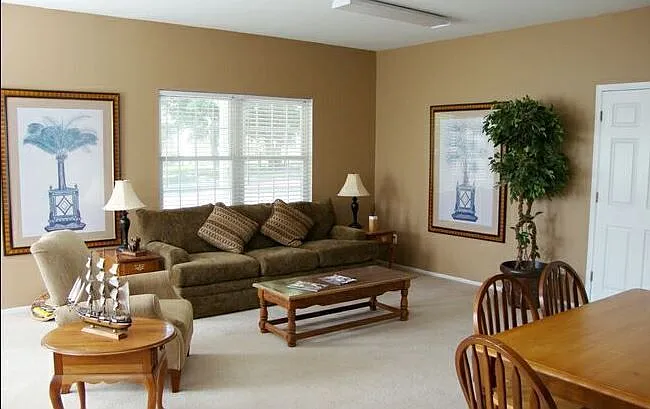 Woodbridge at Hampton Bays Apartments — Photo 3