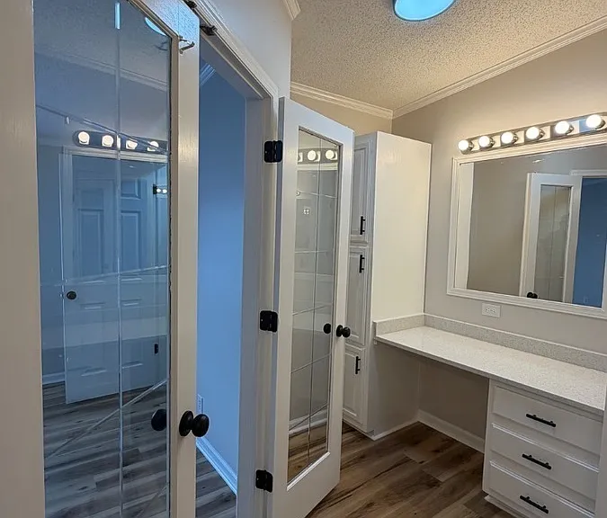 450 Wendy Ln — Photo 8