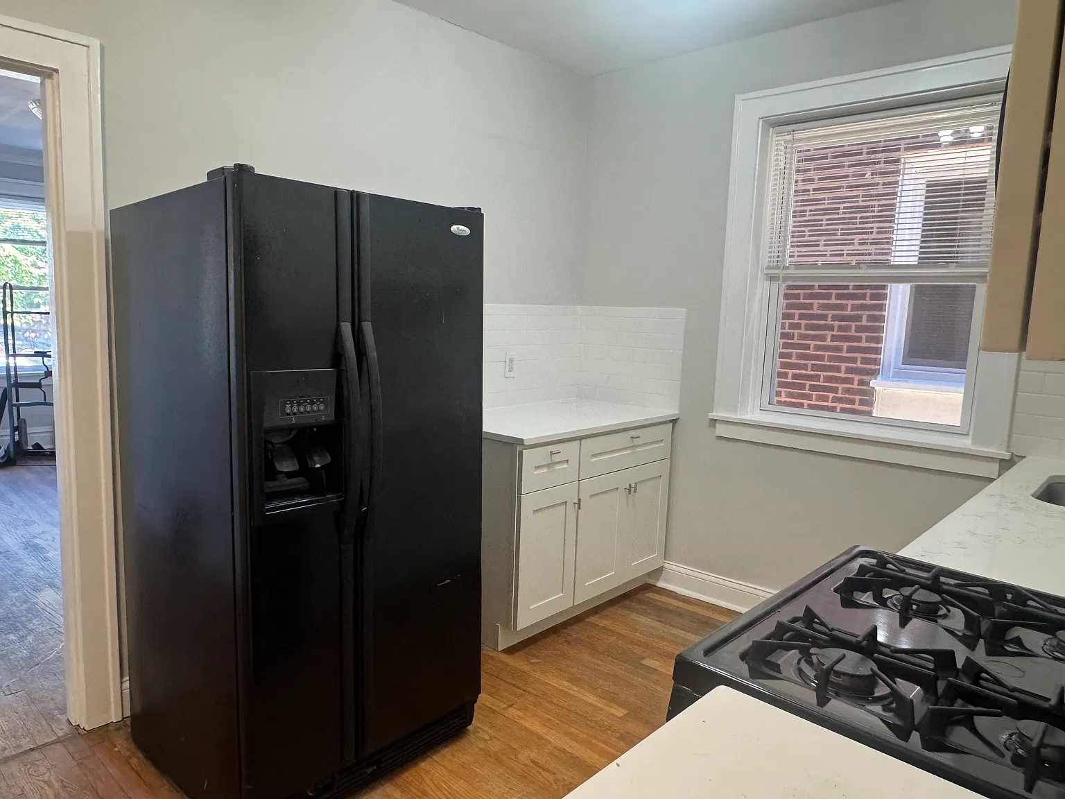 1 bed, 800 sqft, $985 — Photo 4