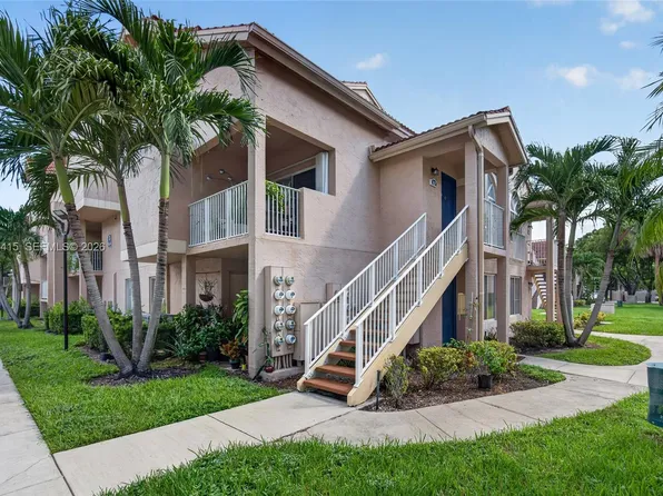 10451 SW 157th Pl APT 207, Miami, FL 33196