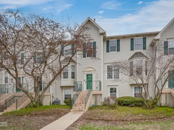 1913 Grandview Pl, Montgomery, IL 60538