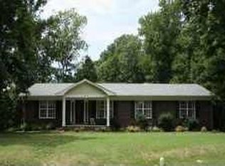 7335 Delta Lake Dr, Charlotte, NC 28215