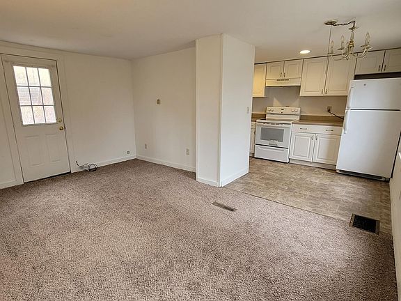 4th image of 7 N Wilson Ln Unit B
