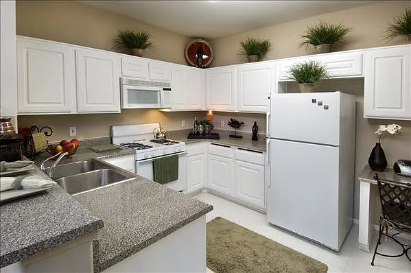 All major appliances included plus a built-in microwave