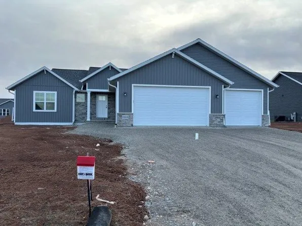 N9246 Laura St, Appleton, WI 54915