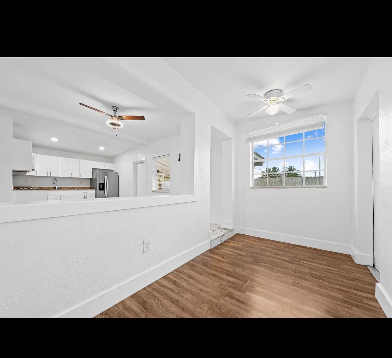 3 bed, 1001 sqft, $2,700 — Photo 3
