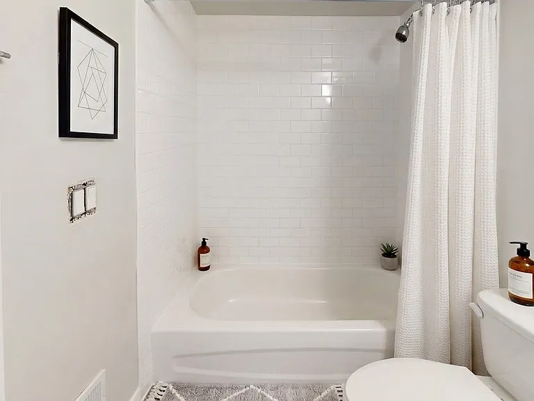 485 Windsor Ave — Photo 4