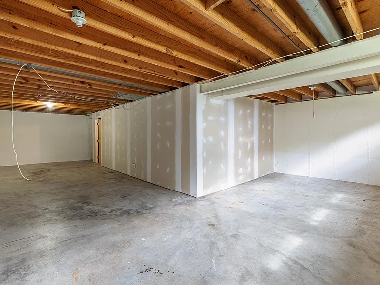 3008 Oriental Dr — Photo 15