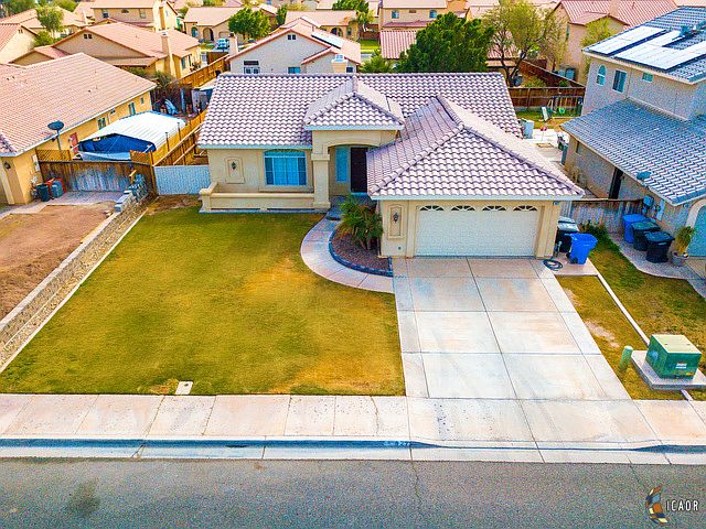 1st image of 927 Chaparral Dr