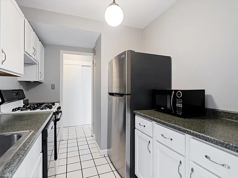 3950 N Lake Shore Dr #627E — Photo 13