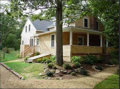 1st image of 12 Rose Ave