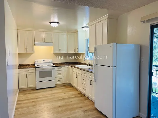 2 bed, 816 sqft, $1,875 — Photo 3