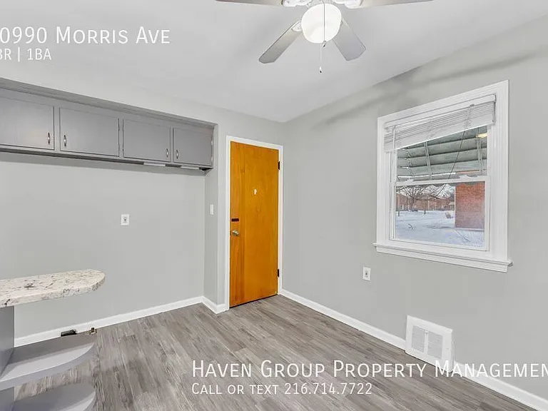 20990 Morris Ave — Photo 9