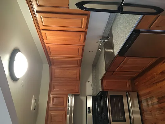 Rented by LDMI Realty Group LLC | media 10