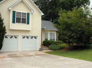 12248 Players Ct, Fayetteville, GA