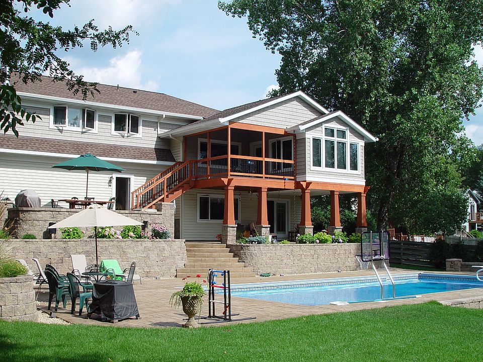1st image of 174 Burke Ln