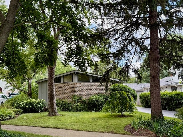 1st image of 1974 Elmwood Dr
