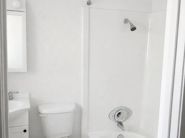 251 Washington Dr — Photo 7