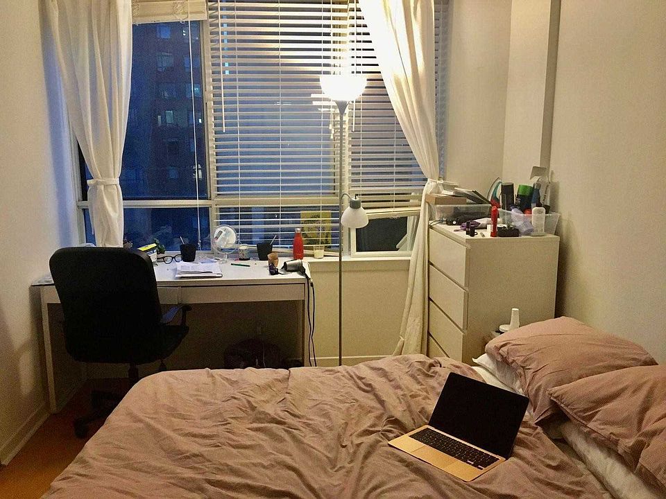 2nd image of 633 Bay St #1510