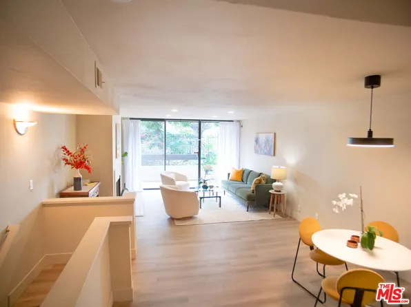 1900 Vine St APT 214, Los Angeles, CA 90068