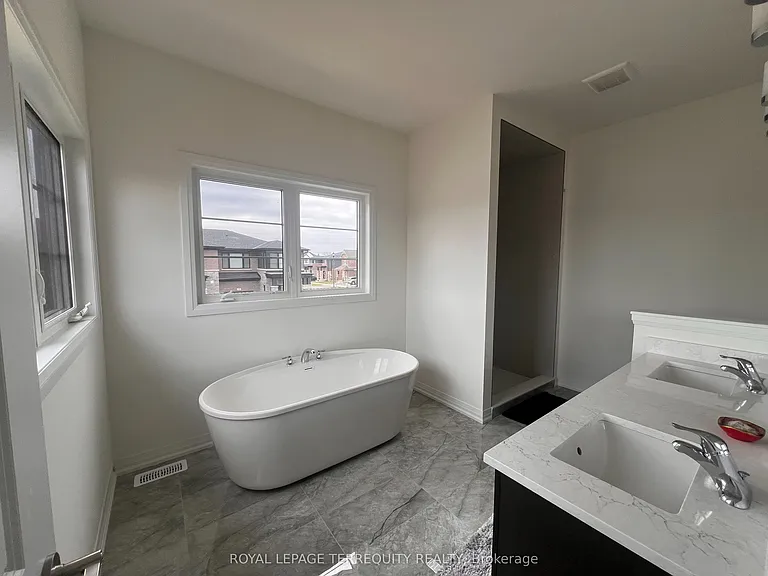 119 Acacia Rd — Photo 34