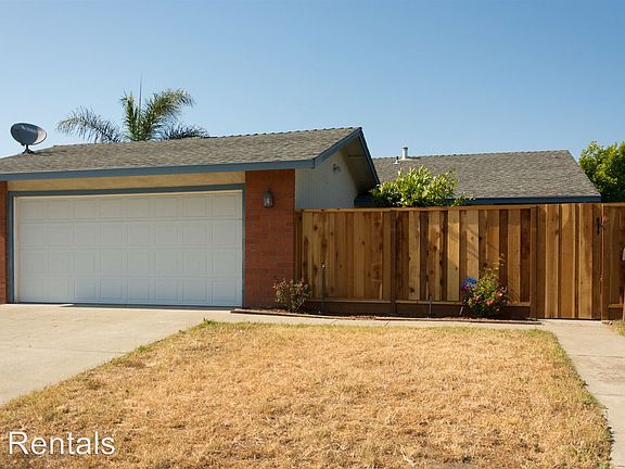 2nd image of 456 Cedar Dr