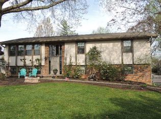 1025 Crooked Springs Rd, Knoxville, TN 37932