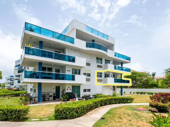 Condominio Costamar Beach Vlg W, Loiza, PR 00772