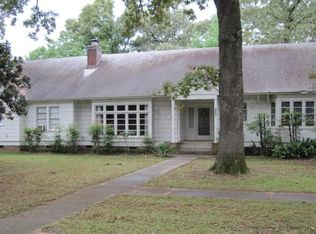 1006 Elm St, Crossett, AR 71635