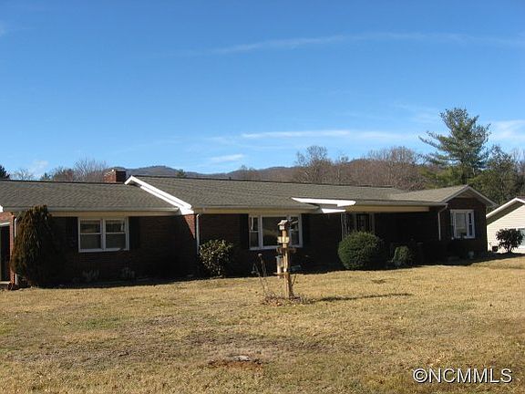 3rd image of 150 Auburn Park Dr