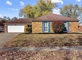 4871 Scothills Dr, Englewood, OH 45322