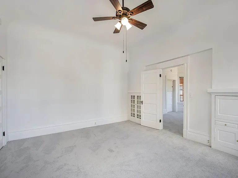 Santa Clara Ave 507 — Photo 3