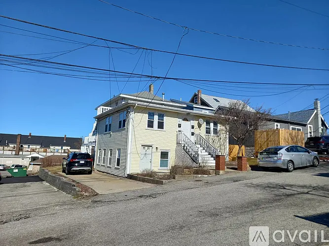 1 bed, 370 sqft, $2,000 — Photo 3