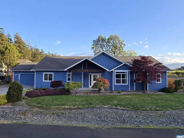 111 Madigan Rd, Sequim, WA 98382