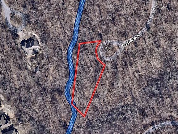 2nd image of 1 Prestwick Ln #1