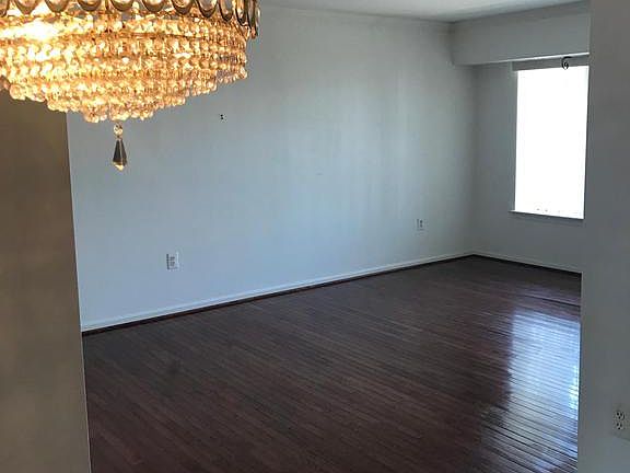 Dining Room to Living Room