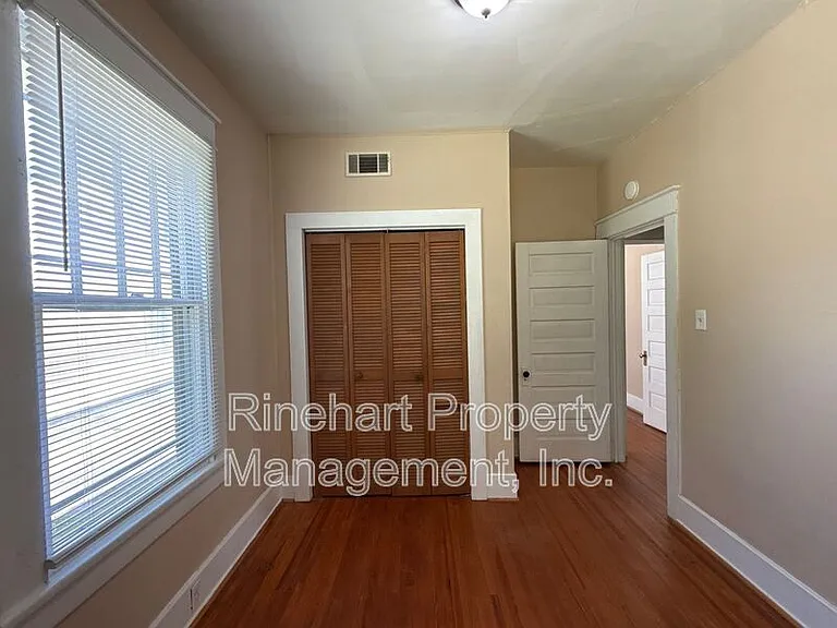 325 Walnut St — Photo 22