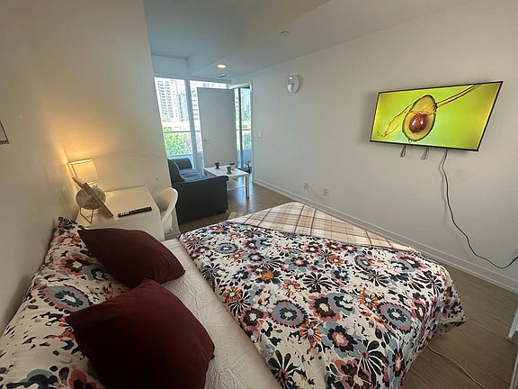 3rd image of 85 Wood St #612A