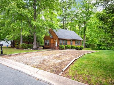 15803 Roland View Dr, Chester, VA, 23831