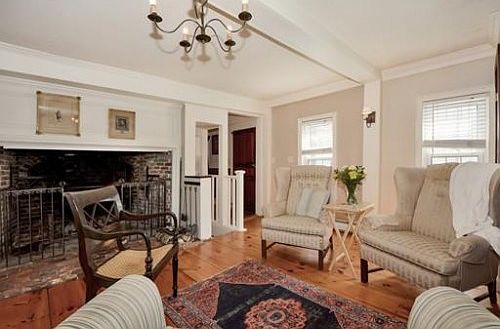 2nd image of 39 Essex St