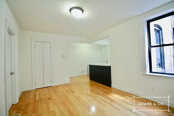 Rented by Grand & Co. | media 4