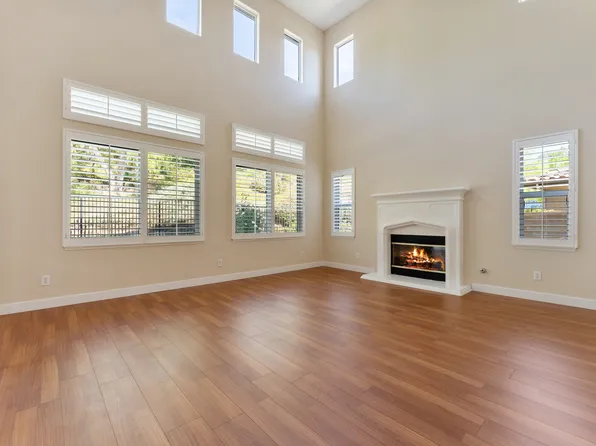 25617 N Henley Way, Stevenson Ranch, CA 91381