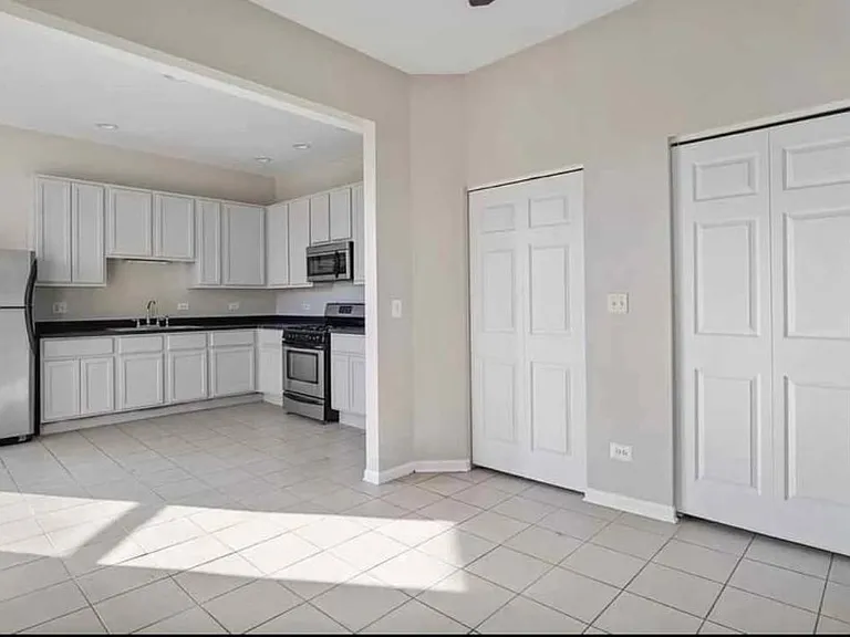 6411 S Maryland Ave — Photo 5