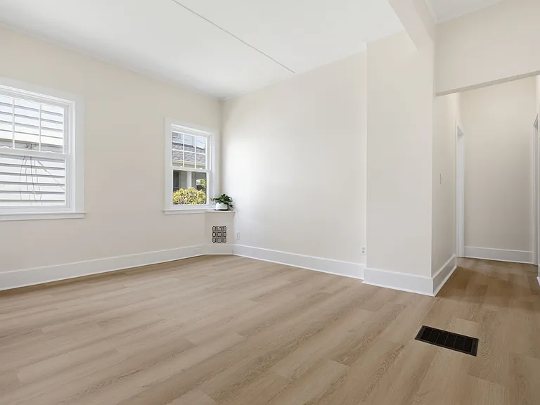 84 Sherwood Pl #1 — Photo 4