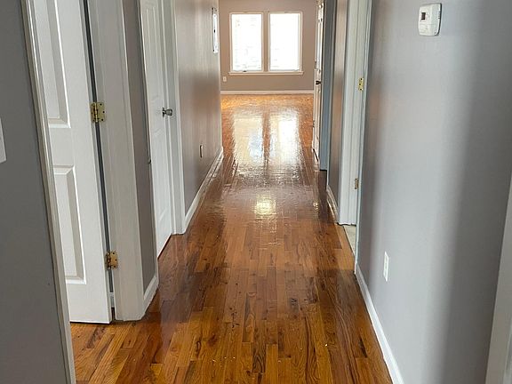 4th image of 152 Highland Ave #2