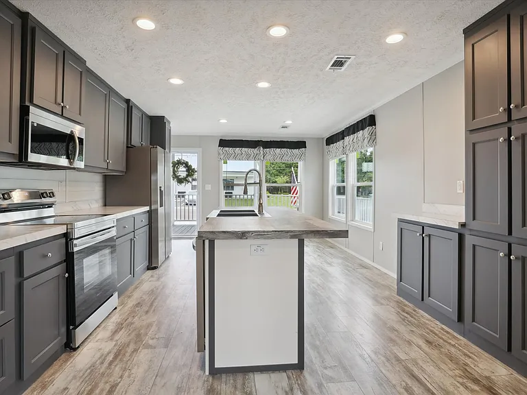 River Bluff Estates — Photo 20