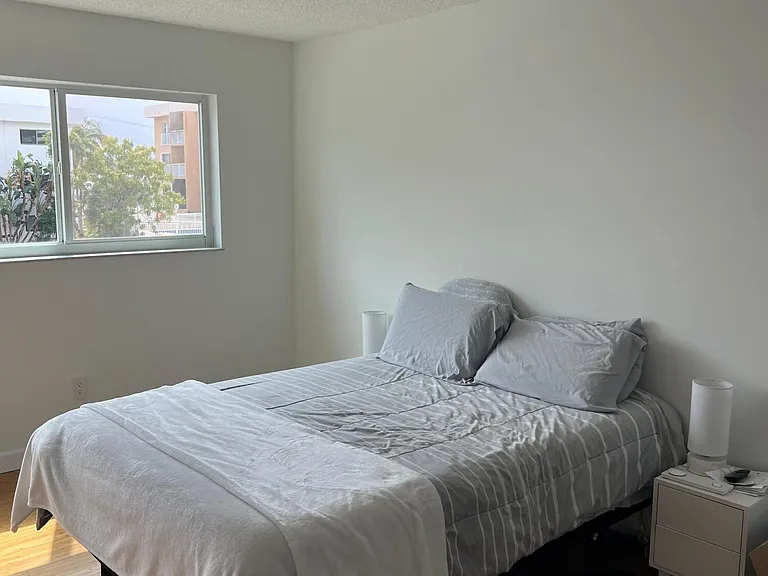3522 NE 171st St #202 — Photo 16