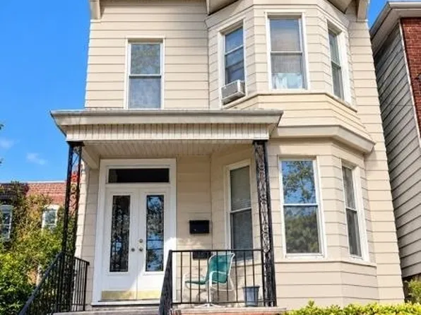 158 Manhattan Avenue image 1 of 1