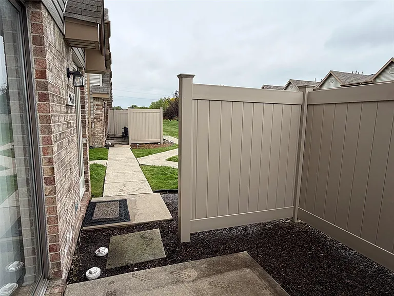 50431 Bay Run S — Photo 19